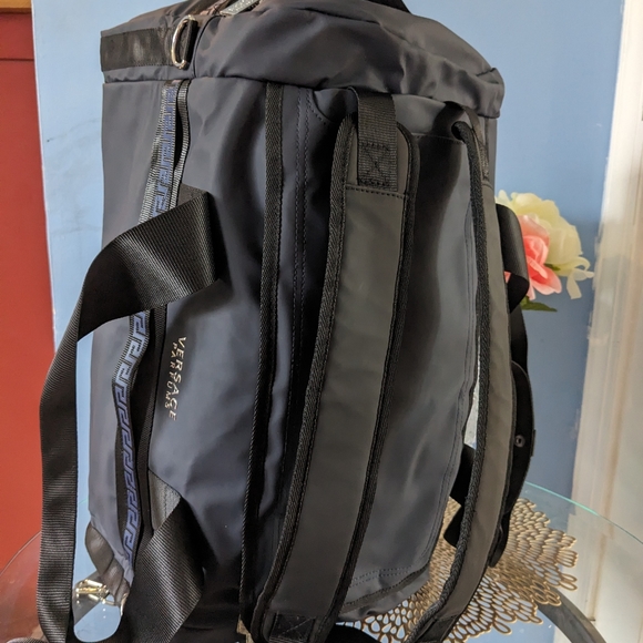 Versace - Picture 12 of 15